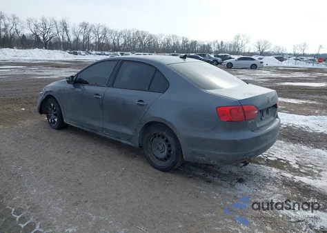 2014 Volkswagen Jetta 1.8T Se z USA, uszkodzony, nr VIN 3VWD17AJ2EM284778